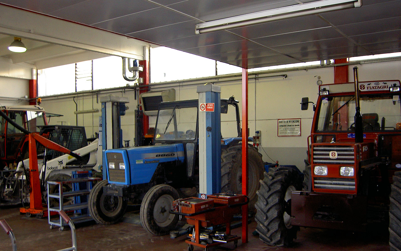 Agrimec - Macchine agricole, riparazione e vendita